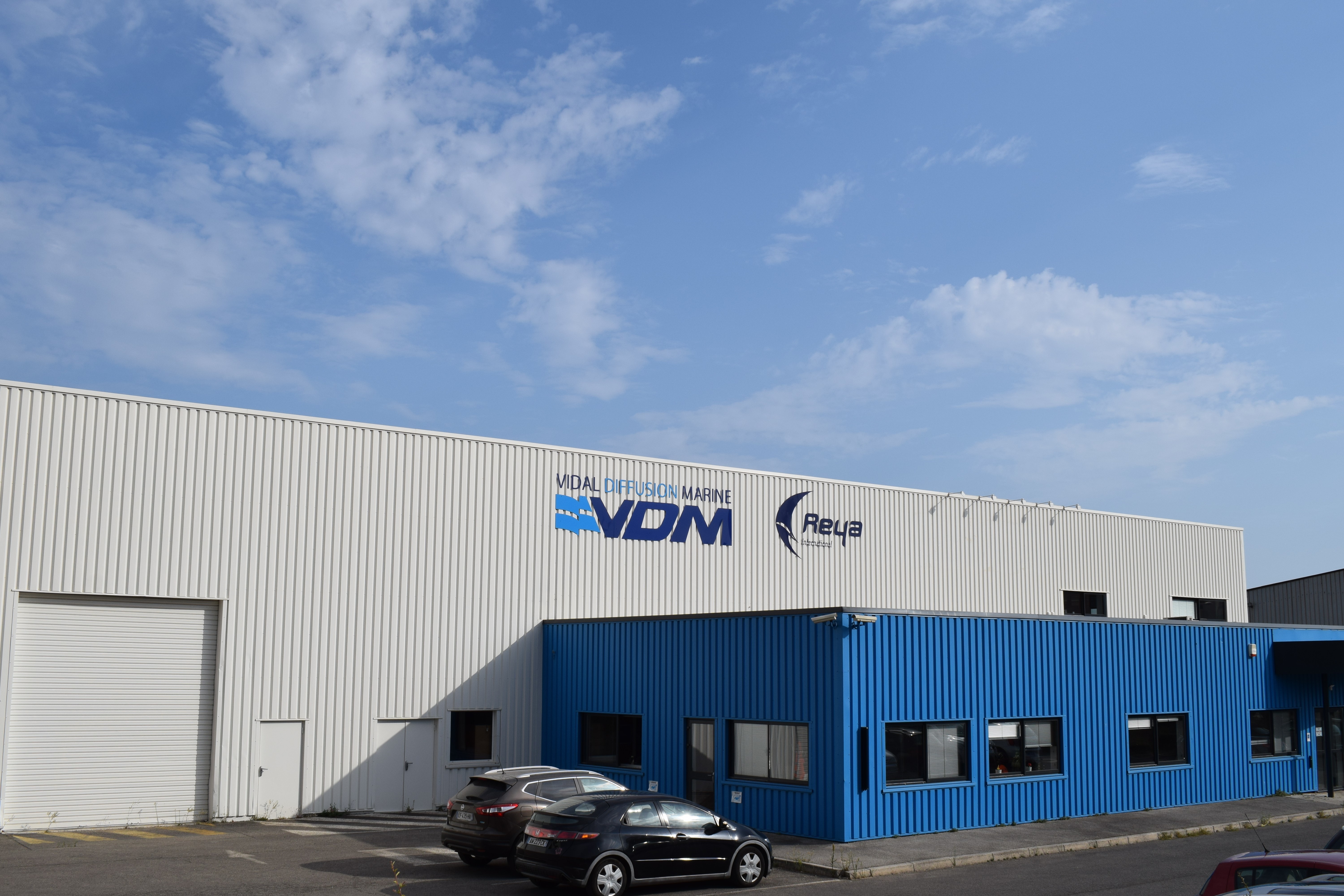 Case Study: Why VDM-Reya distributor trusts Dolphin Charger products